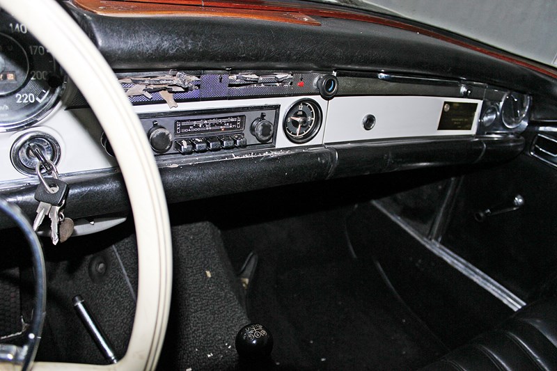 1969 Mercedes w113 280 SL California ZF 5 Speed Manual